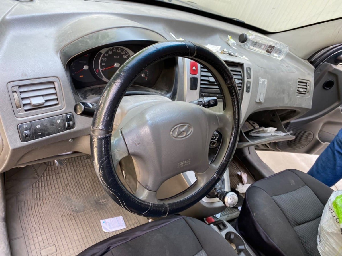 Interior auto murdar